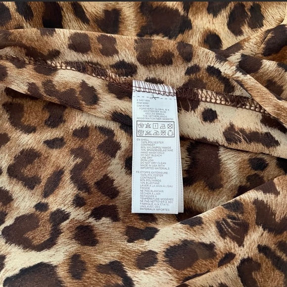 High Low Sheer Leopard Print Sleeveless Blouse - Picture 5 of 6